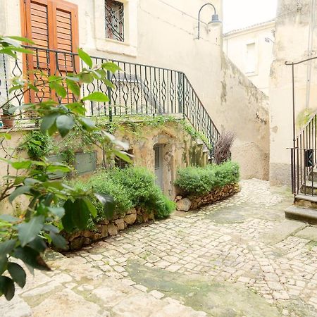 Appartement Dammusi Beneventano à Scicli Extérieur photo