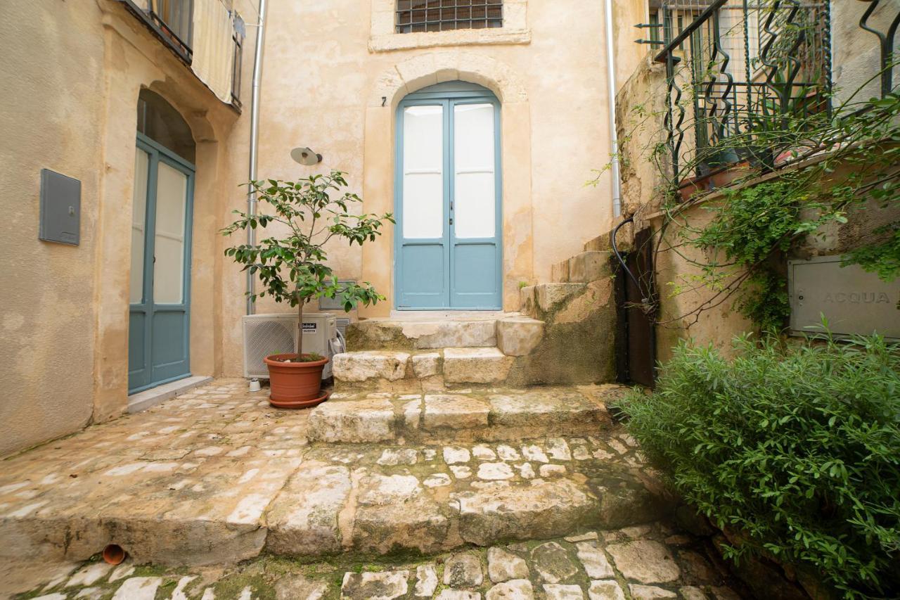 Appartement Dammusi Beneventano à Scicli Extérieur photo